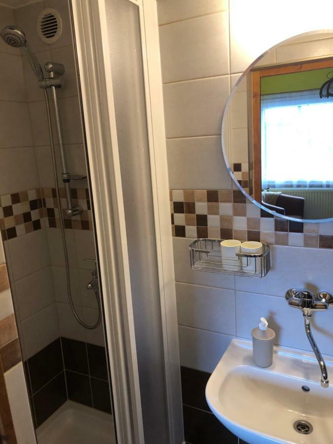 Chata Jezevec Hojsova Stráž Esterno foto